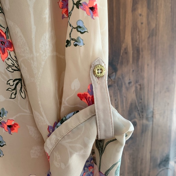 SOLD - MEXX Satin Floral Blouse - Picture 3 of 5